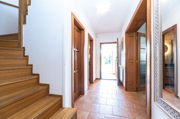 Pronájem domu 130 m², Šestajovice