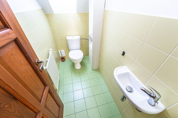 Pronájem domu 130 m², Šestajovice