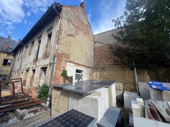 Prodej pozemku 1105 m², Uherský Ostroh