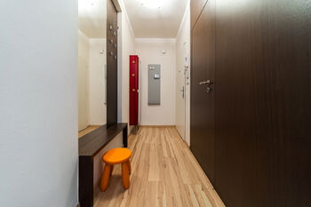 předsíň - Prodej bytu 2+kk v osobním vlastnictví 56 m², Brno