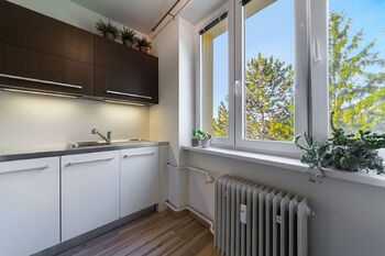 kuchyně - Prodej bytu 2+kk v osobním vlastnictví 56 m², Brno