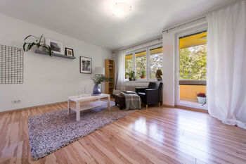 obývací pokoj - Prodej bytu 2+kk v osobním vlastnictví 56 m², Brno