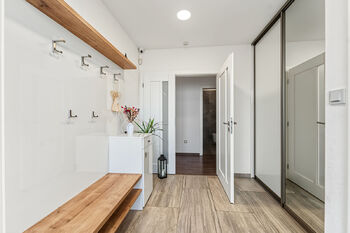 vstup do domu - Prodej domu 204 m², Roudnice nad Labem