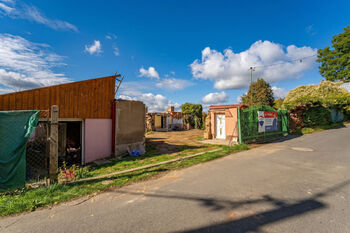 Prodej pozemku 1308 m², Nový Knín