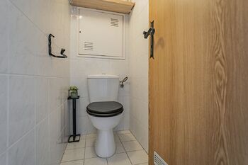 Toaleta. - Pronájem bytu 3+1 v družstevním vlastnictví 73 m², Jindřichův Hradec