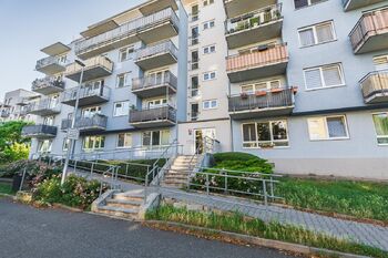 Hakenova ul. - Pronájem bytu 3+kk v osobním vlastnictví 75 m², Praha 9 - Čakovice