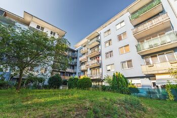 Pronájem bytu 3+kk v osobním vlastnictví 75 m², Praha 9 - Čakovice