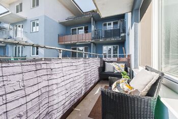 Lodžie o velikosti 4,5 m2 - Pronájem bytu 3+kk v osobním vlastnictví 75 m², Praha 9 - Čakovice
