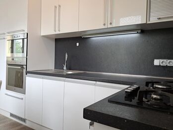 Pronájem bytu 3+1 v osobním vlastnictví 71 m², Praha 4 - Krč