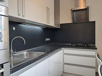 Pronájem bytu 3+1 v osobním vlastnictví 71 m², Praha 4 - Krč