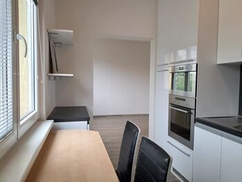 Pronájem bytu 3+1 v osobním vlastnictví 71 m², Praha 4 - Krč