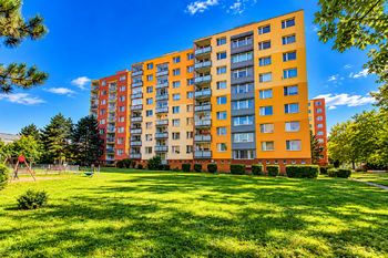 Prodej bytu 3+1 v osobním vlastnictví 75 m², Praha 4 - Kamýk