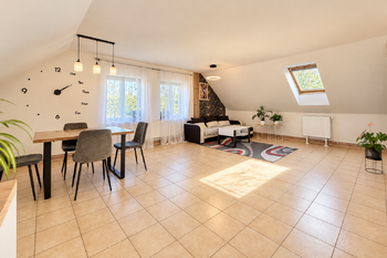 Prodej domu 232 m², Zhoř