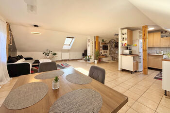 Prodej domu 232 m², Zhoř