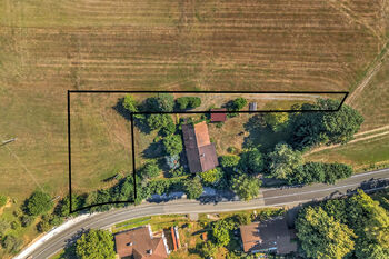 Prodej pozemku 1779 m², Nekoř