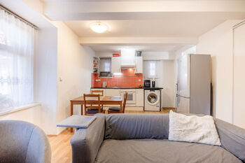 Prodej bytu 2+kk v osobním vlastnictví 50 m², Praha 4 - Podolí