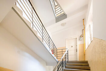 Prodej bytu 2+kk v osobním vlastnictví 50 m², Praha 4 - Podolí