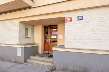 Prodej bytu 2+kk v osobním vlastnictví 50 m², Praha 4 - Podolí
