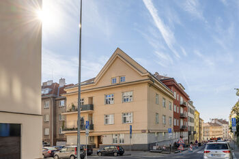 Prodej bytu 2+kk v osobním vlastnictví 50 m², Praha 4 - Podolí