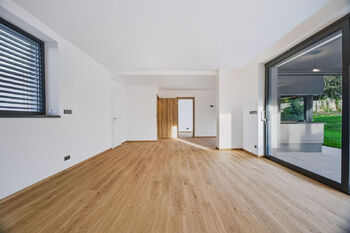 Obývací pokoj - Prodej domu 201 m², Vlašim
