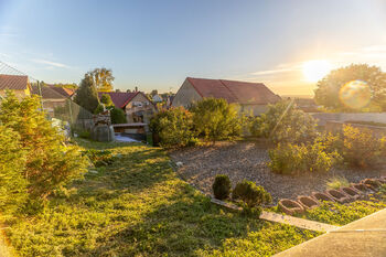 zahrada - Prodej domu 212 m², Velvary