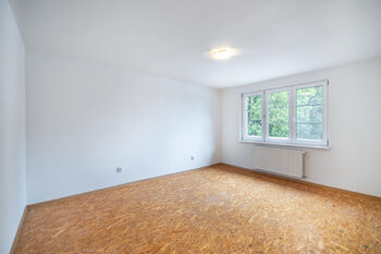 Ložnice v patře. - Prodej domu 98 m², Studená