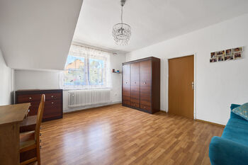Prodej bytu 4+1 v osobním vlastnictví 95 m², Hradec Králové