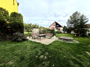 Prodej bytu 3+1 v osobním vlastnictví 86 m², Šaratice