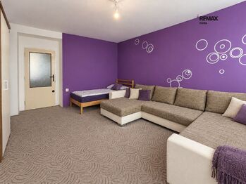 Prodej bytu 3+1 v osobním vlastnictví 86 m², Šaratice