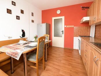 Prodej bytu 3+1 v osobním vlastnictví 86 m², Šaratice