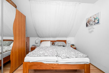 ložnice - Prodej domu 137 m², Lišov