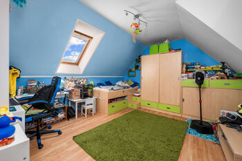 dětský pokoj - Prodej domu 137 m², Lišov