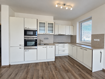 kuchyňský kout - Pronájem bytu 3+kk v osobním vlastnictví 107 m², České Budějovice