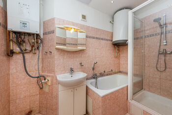 Prodej bytu 3+kk v osobním vlastnictví 75 m², Praha 3 - Vinohrady