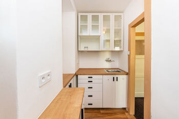 Prodej bytu 3+kk v osobním vlastnictví 75 m², Praha 3 - Vinohrady