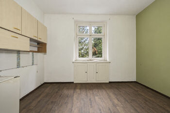 Prodej nájemního (činžovního) domu 800 m², Zittau