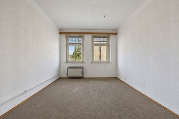 Prodej nájemního (činžovního) domu 800 m², Zittau