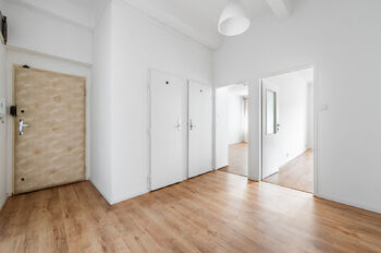Prodej bytu 2+1 v osobním vlastnictví 60 m², Praha 5 - Košíře