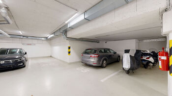 garážové stání náležící k bytu - Prodej bytu 3+kk v osobním vlastnictví 68 m², Praha 4 - Modřany
