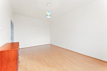 Prodej bytu 1+1 v osobním vlastnictví 51 m², Praha 10 - Strašnice