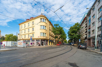Prodej bytu 1+1 v osobním vlastnictví 51 m², Praha 10 - Strašnice