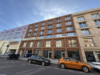 budova exteriér  - Pronájem bytu 2+kk v osobním vlastnictví 52 m², Praha 8 - Karlín