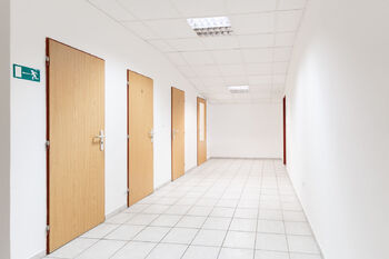 Pronájem kancelářských prostor 338 m², Příbram