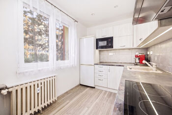 Prodej bytu 3+1 v osobním vlastnictví 68 m², Praha 6 - Vokovice