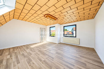 Prodej domu 180 m², Velatice