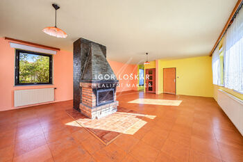 Prodej domu 180 m², Velatice