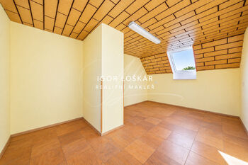 Prodej domu 180 m², Velatice