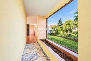 Prodej domu 180 m², Velatice