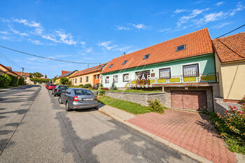 Prodej domu 180 m², Velatice