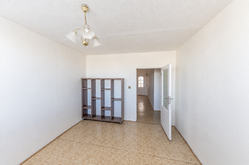 Prodej bytu 3+1 v osobním vlastnictví 77 m², Praha 10 - Petrovice